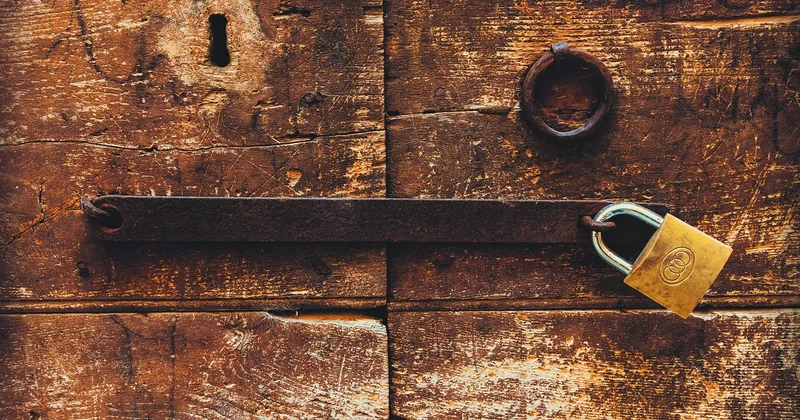Que faire quand un coffre-fort d'hôtel est bloqué