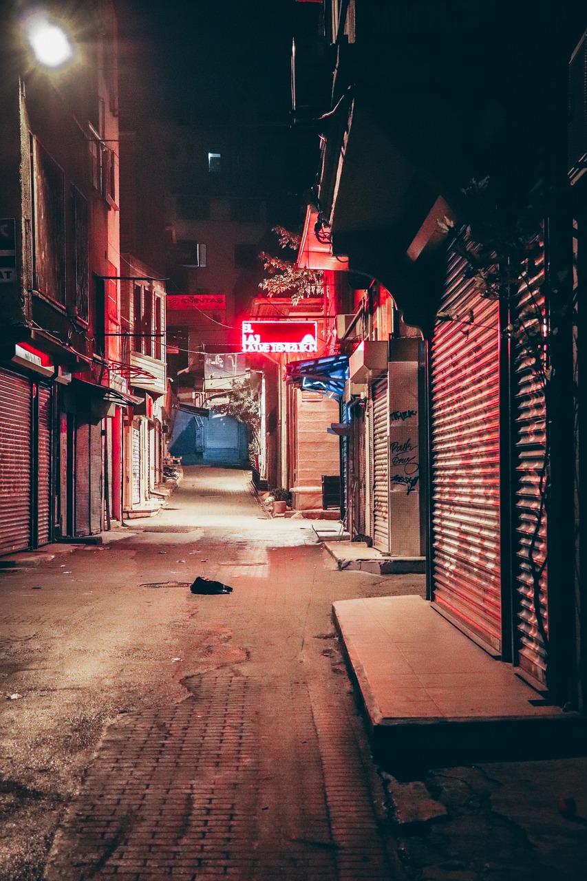 street, empty, travel, city, way, guide, streetlight, urban